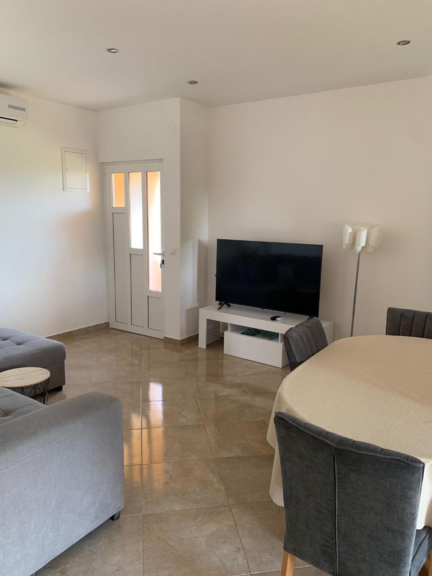 Nelly * Privlaka (Zadar)