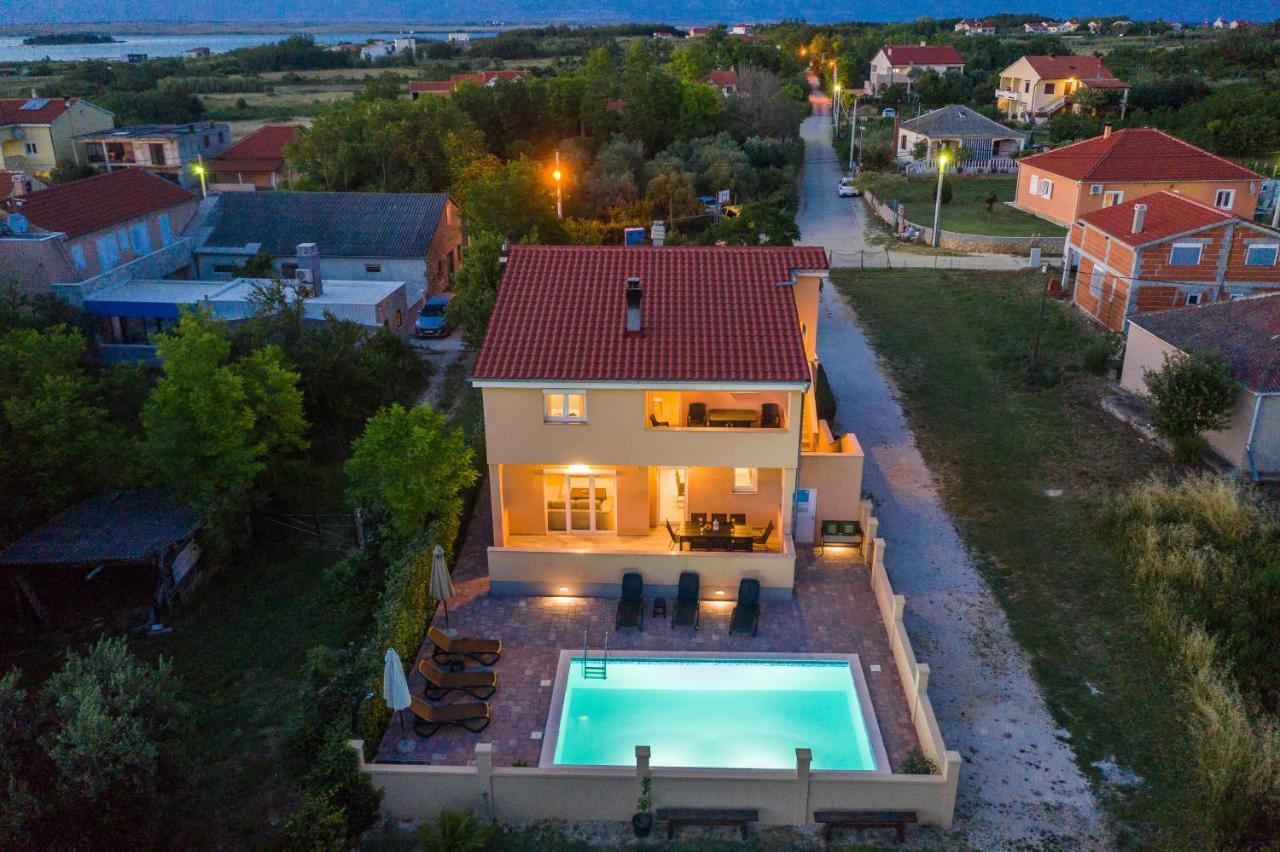 Nelly Apartman *
