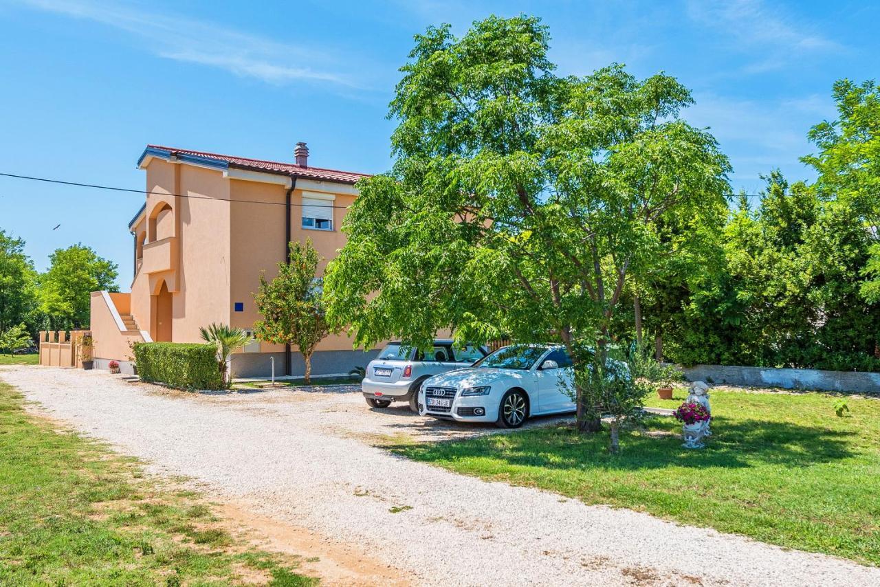 Nelly Apartman